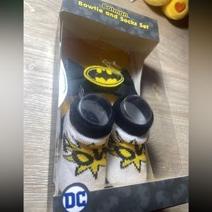 NEW Batman Bowtie & socks set